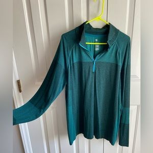 Light weight half zip top